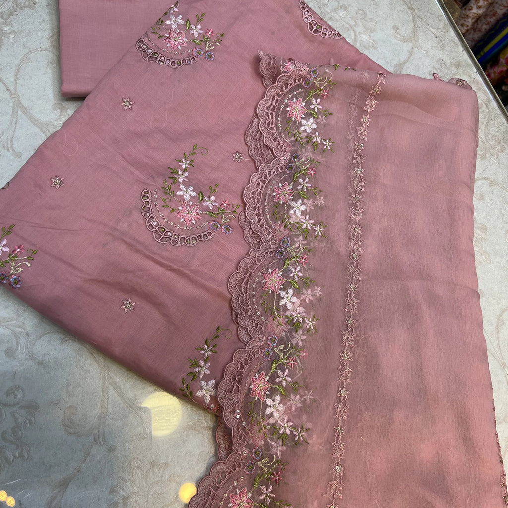 Dusty Rose Pink 3 Piece Unstitched Lawn Suit With Chiffon Dupatta