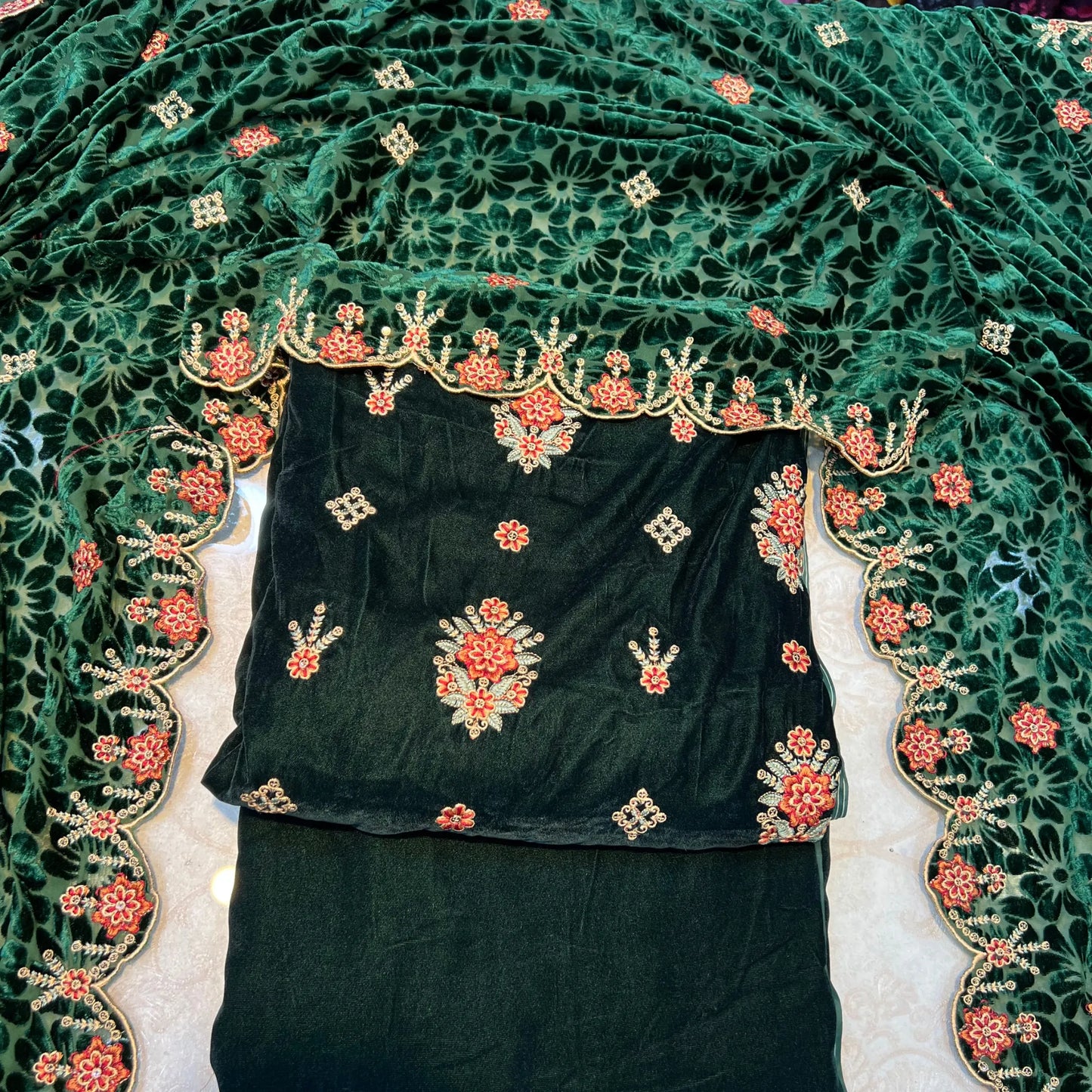 Emerald Green Embroidered Velvet 3 Piece Unstitched Suit