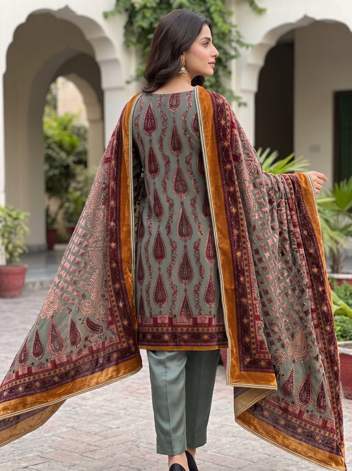 Luxury Floral Palachi 3-Piece Unstitched Dress