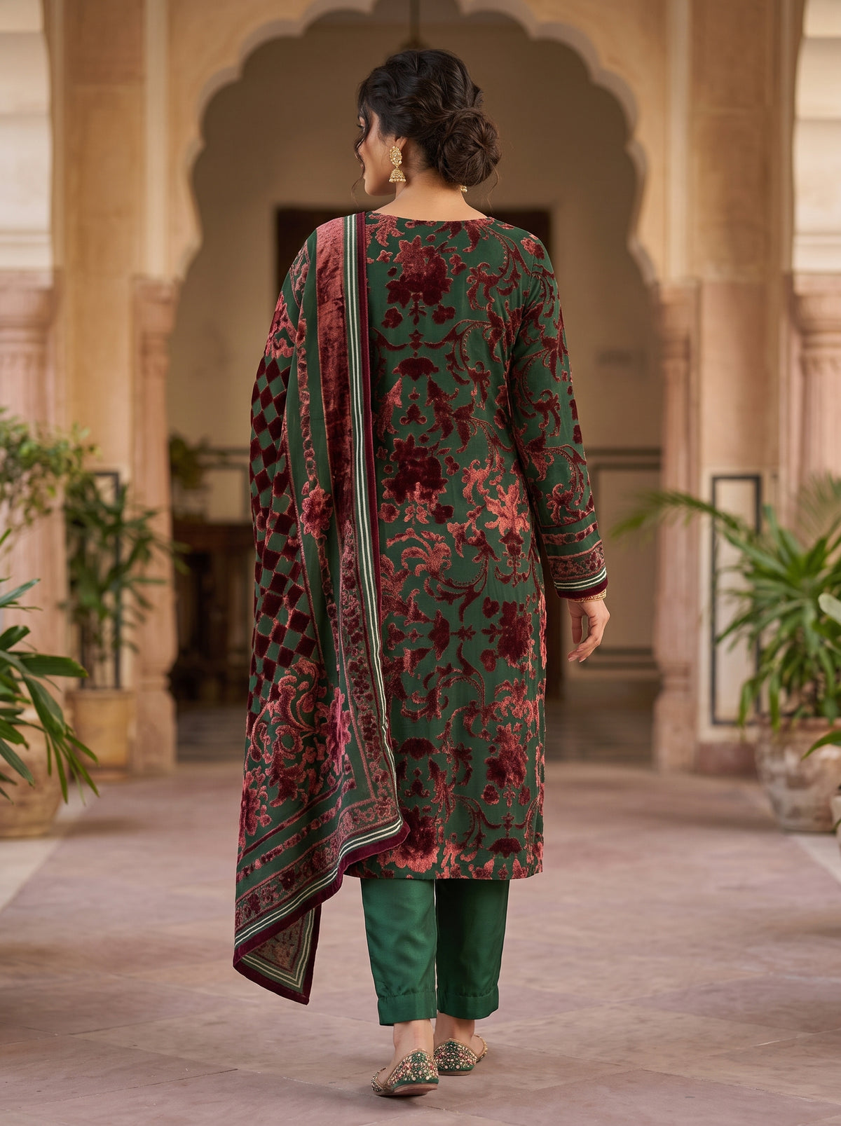 Elegant Winter Palachi 3-Piece Unstitched Collection