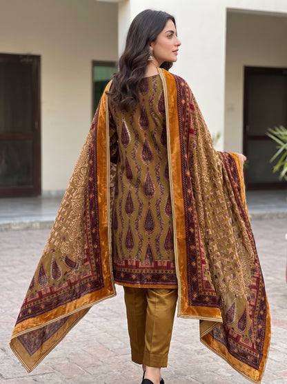 Classic Paisley Palachi Suit with Matching Silk Bottom