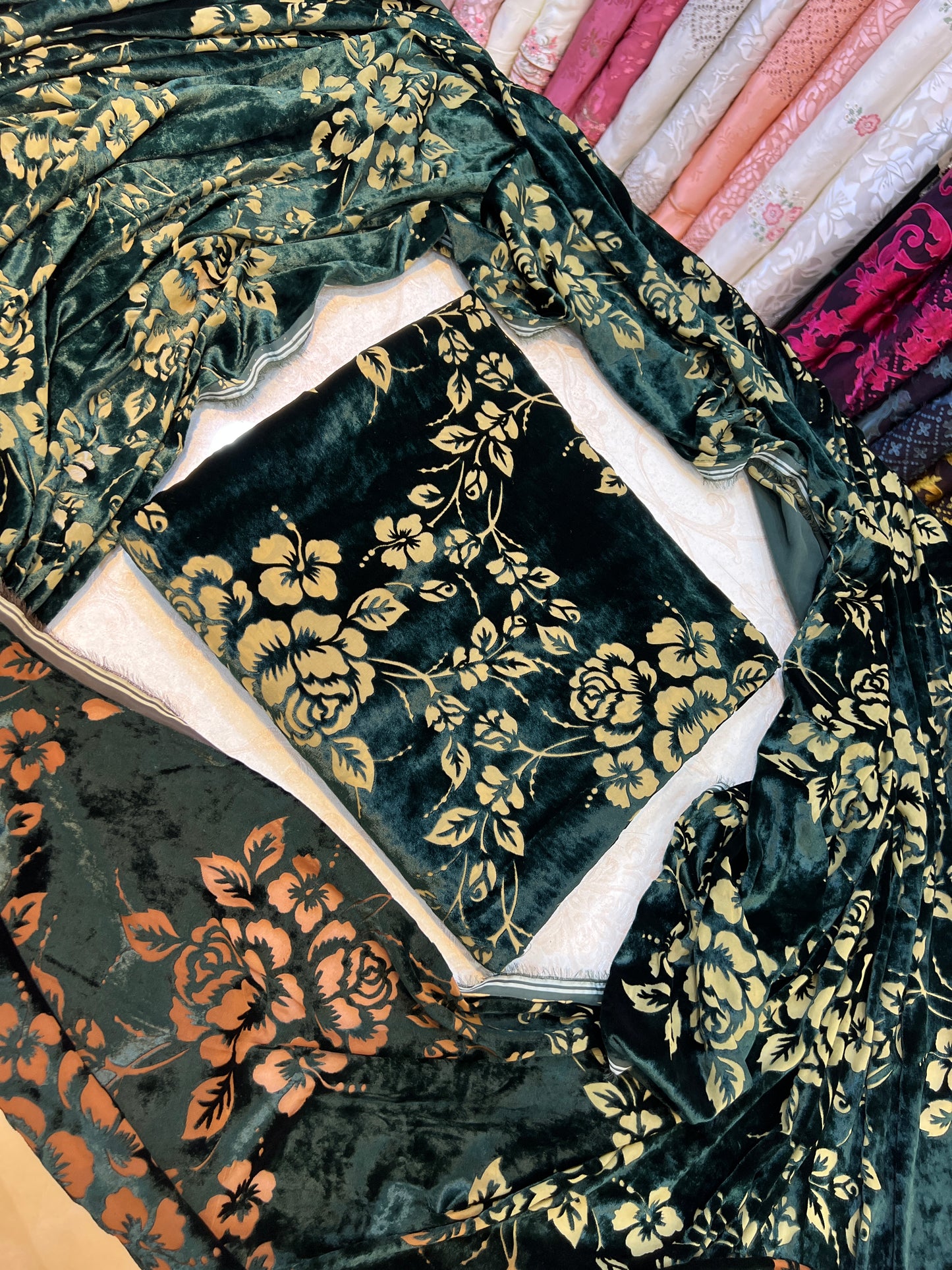Premium Palachi 3 Piece Unstitched Suit – Shirt, Dupatta & Silk Trouser