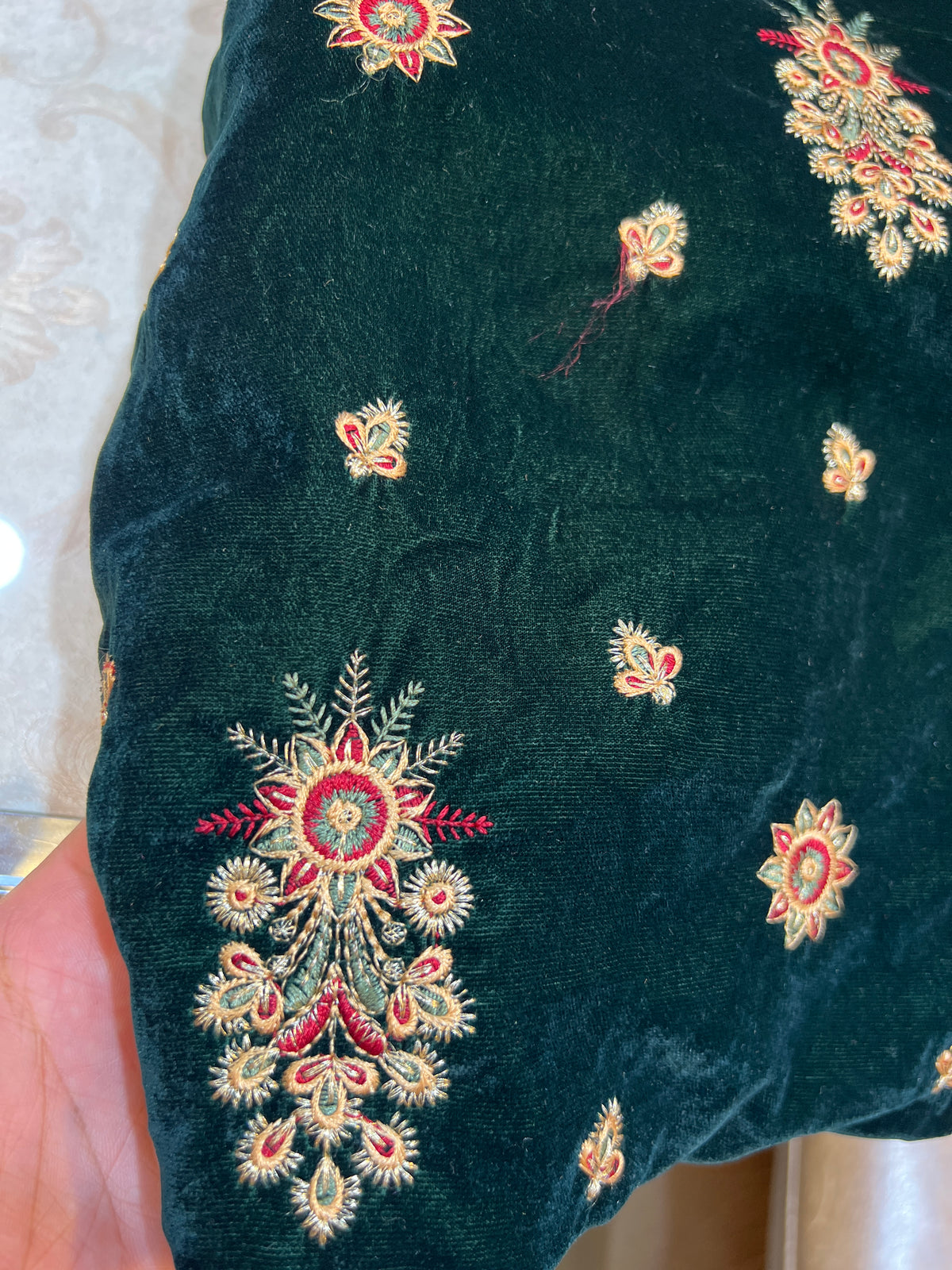 Deep Emerald Green Embroidered Velvet 3 Piece Unstitched Suit