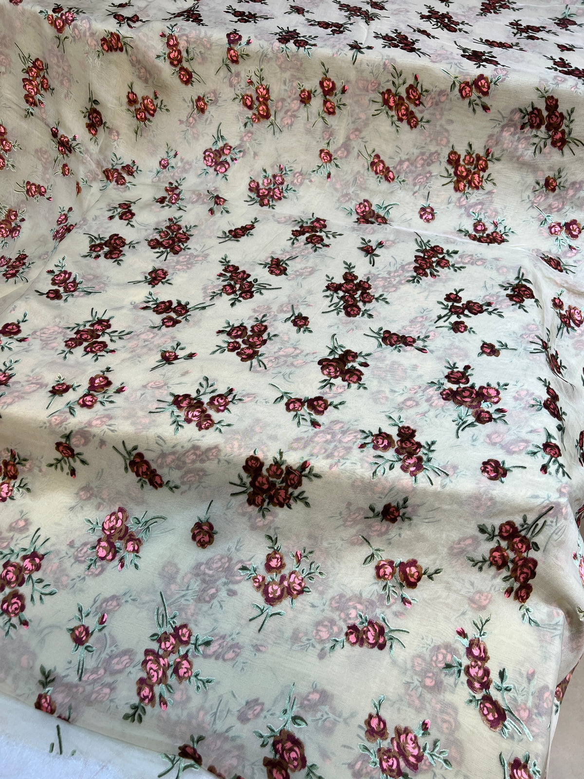 Off-White & Maroon Floral Barosha Silk 3-Piece Unstitched Suit