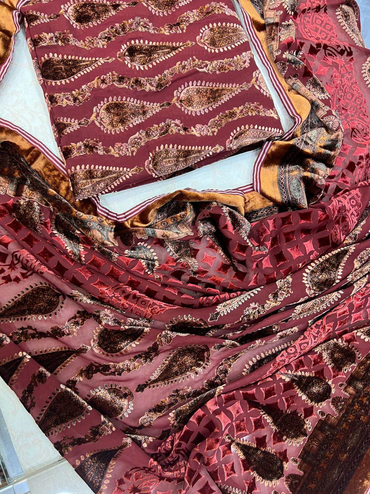 Unstitched Palachi Shirt & Dupatta with Plain Silk