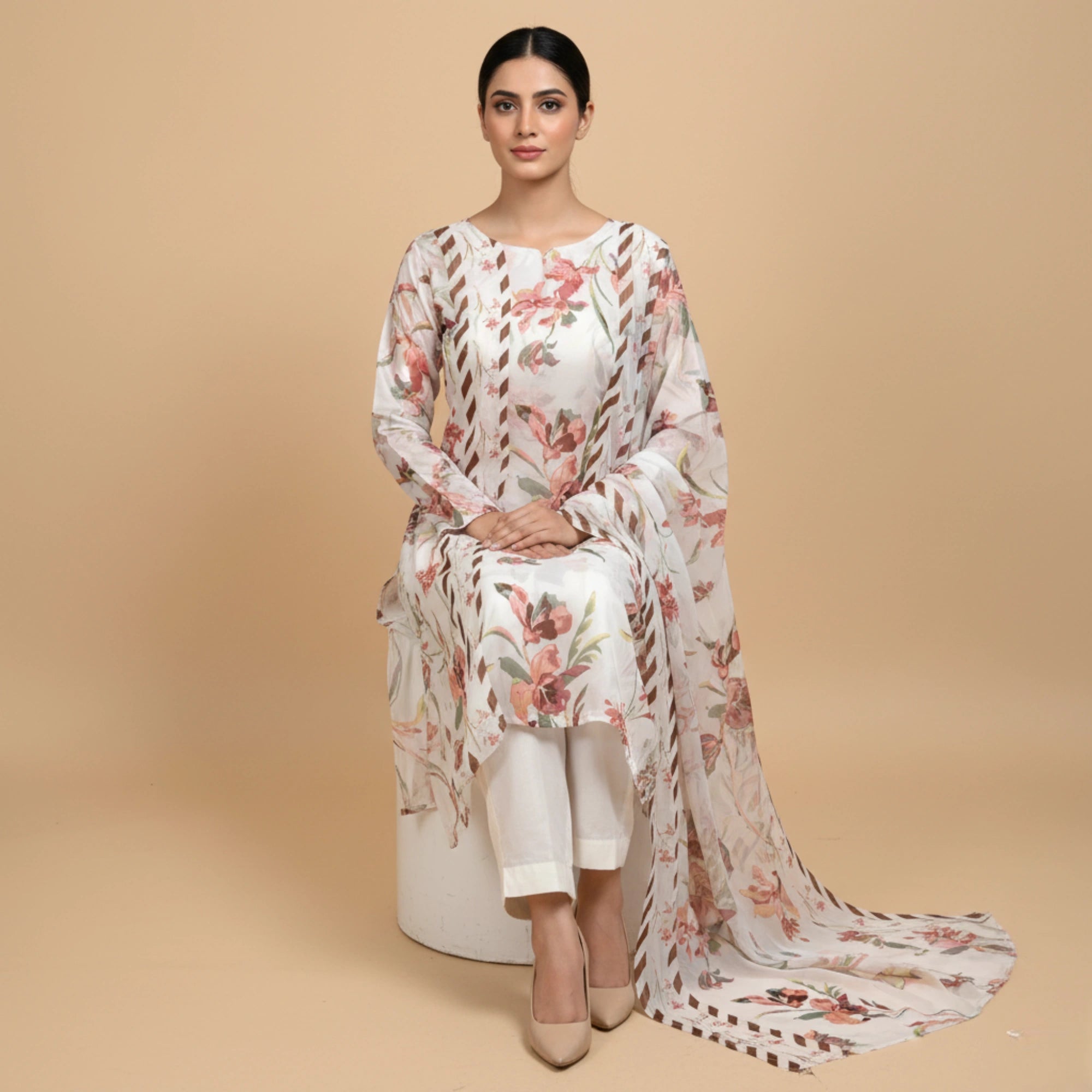 Barosha Silk Floral 3 Piece Unstitched Suit – Off White | Insaf